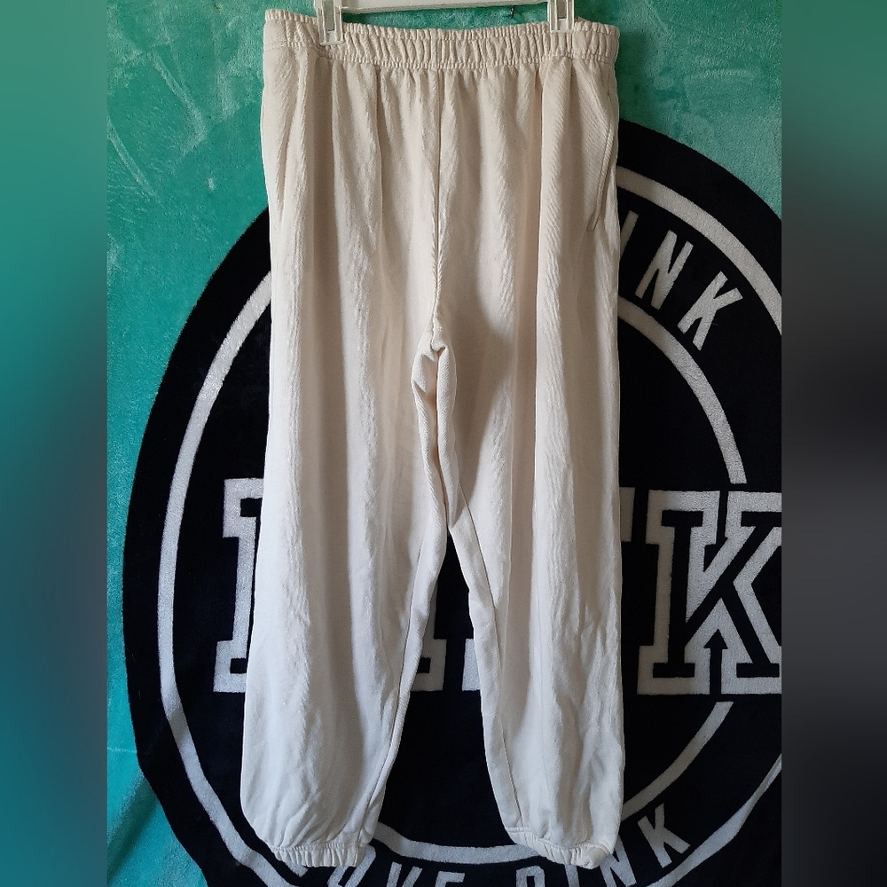 Vs Pink Joggers - Picture 2 of 3
